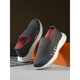 The Roadster Lifestyle Co. Women Black Flyknit Running Sports Shoes