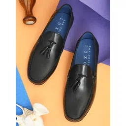 San Frissco Men Solid Leather Slip-On Sneakers