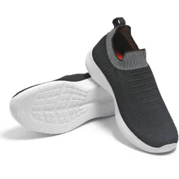 Men sports shoes Trendy unique stylish black Sneakers For Men