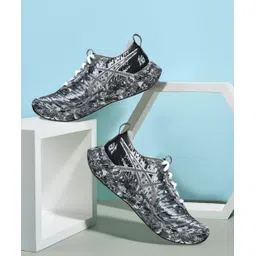 NOOSA TRI 16 Running Shoes For Women