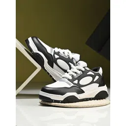 The Roadster Lifestyle Co.Women Black & White Colourblocked Round Toe Sneakers