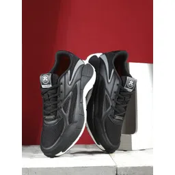 OFF LIMITS Men Round Toe Mesh Sneakers