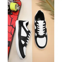 The Roadster Lifestyle Co. Men Black Colourblocked Round Toe Sneakers