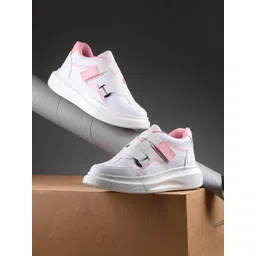 The Roadster Lifestyle Co. Women Pink Colourblocked Lightweight Casual Sneakers