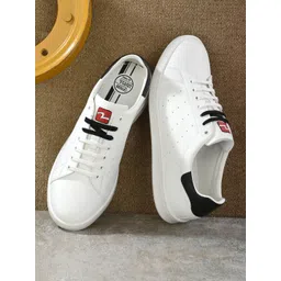 SPYKAR Men Round Toe Sneakers