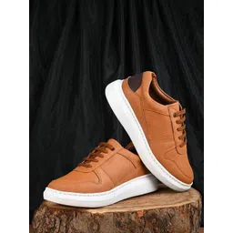 Roadster Men Tan Brown & White Perforations Comfort Insole Contrast Sole Sneakers