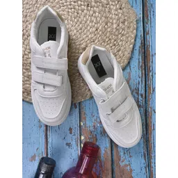 Jove Women Perforated Sneakers