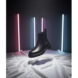 Modescuo EliteFlex Chelsea Boots Boots For Men