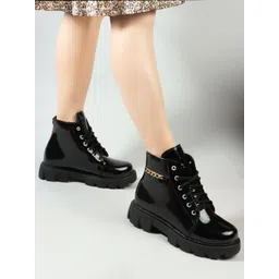 Smart Casual Chain Detailed Patent Leather Black Boots For Women & Girls Boots For Women