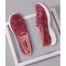 SL 123 Walking Shoes For Women