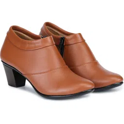 Boots For Women