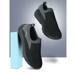 Action EVA Flotter Men Textured Mesh Comfort Insole Slip-On Sneakers