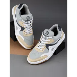 Duke Men Colourblocked Sneakers