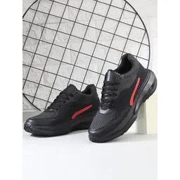 The Roadster Lifestyle Co. Men Round Toe Lightweight Sneakers