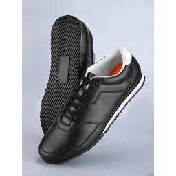 HRX by Hrithik Roshan Men Black & White Retro Lightweight Comfort Insole Sneakers