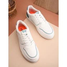HRX by Hrithik Roshan Men White & Sea Green Lightweight Sneakers