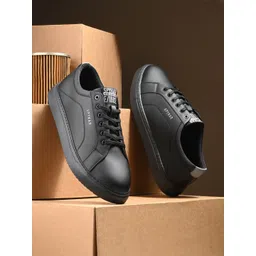 SPYKAR Men Round Toe Sneakers