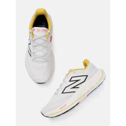 New Balance Men Woven Design Vongo Running Shoes