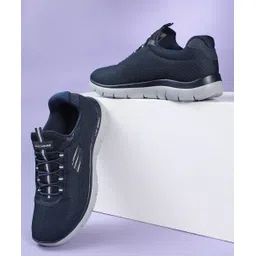 SUMMITS Sneakers For Men