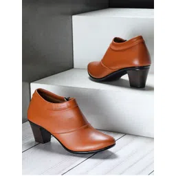 Shezone Tan Brown Solid Block Boots