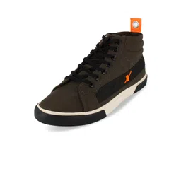 Sparx Men Contrast Sole Canvas Sneakers
