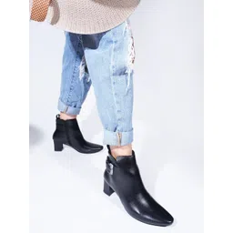 SHUZ TOUCH Women Buckle Detail Block Heeled Mid-Top Chunky Boots