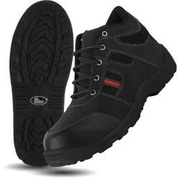 PVC Safety shoes with steel toes for warehouse, industrial and construction use Boots For Men
