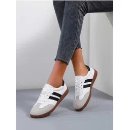 Sneakers For Women