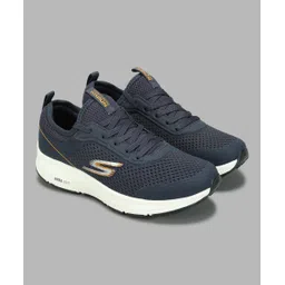 GO RUN CONSISTENT Casuals For Men