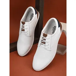 Roadster Men White & Brown Perforations Lightweight Comfort Insole Basics Sneakers