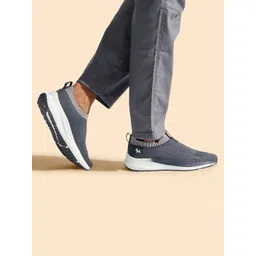 NEEMANS Unisex Textured Lightweight Comfort Insole Contrast Sole Slip-On Sneakers