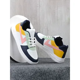Mactree Men Colourblocked Lightweight Sneakers