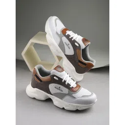 The Roadster Lifestyle Co. Men Brown Round Toe Lightweight Sneakers