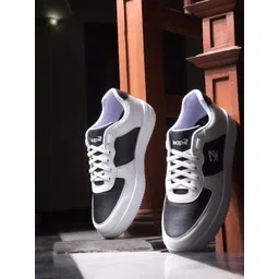 Liberty Men Round Toe Lightweight Memory Foam Sneakers