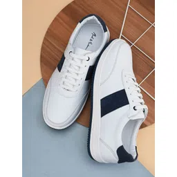 Mast & Harbour Men Casual Sneakers
