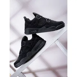 JUMPLITE Men Woven Design Sneakers