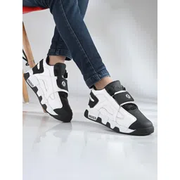 ARIVO Men Printed Sneakers