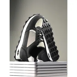 The Roadster Lifestyle Co. Men Black Colourblocked Lace-Up Sneakers