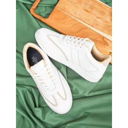 The Roadster Lifestyle Co Men White Textured Casual Sneakers