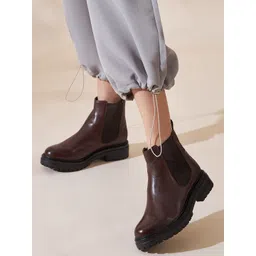 Peach Flores Women Nova Heeled Leather Mid-Top Chelsea Boots