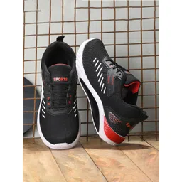 BIRDE Men Black Textured Sneakers