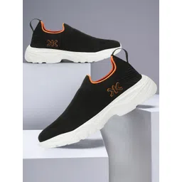 Killer Men Round Toe Textile Lightweight Slip-On Sneakers