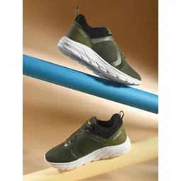 IMPAKTO Men Lightweight Aqua Grip Running Shoes