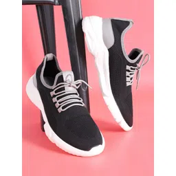 The Indian Garage Co Men Mesh Walking Shoes