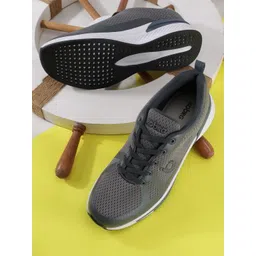 Koburg Men Lace Up Mesh Running Shoes