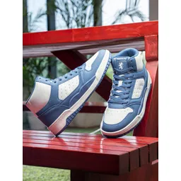 Red Tape Men Memory Foam Insole Sneakers