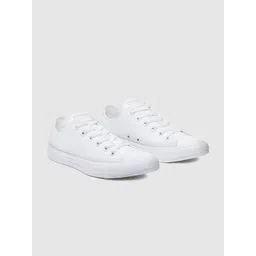 Converse Unisex Chuck Taylor All Star Canvas Low Top Sneakers