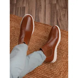 The Roadster Lifestyle Co Men Chelsea Boots