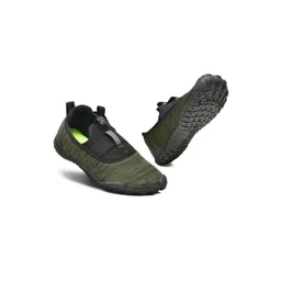 IMPAKTO Men Textured Barefoot Rooted Gym Shoes