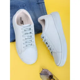 The Indian Garage Co Men Blue Round Toe Lace-Up Sneakers